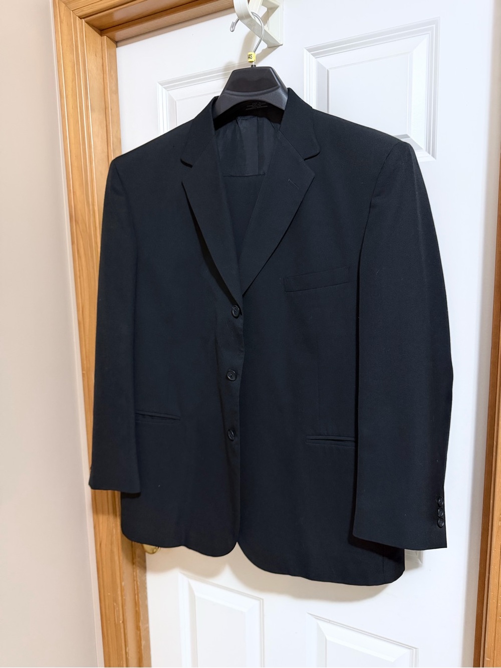 City Streets Men's Black Suit